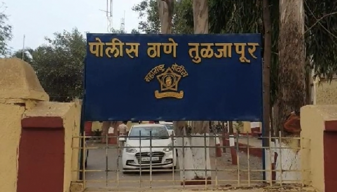 तुळजापूर मंदिर परिसरात भाविकांचे दागिने लंपास; गर्दीचा फायदा घेत अडीच तोळ्यांचे मंगळसूत्र लांबवले!